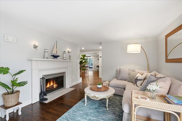 18 Damon Rd, Scituate, MA 02066