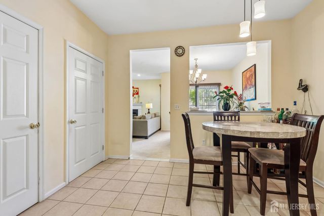 67 Forest Drive, Piscataway, NJ 08854