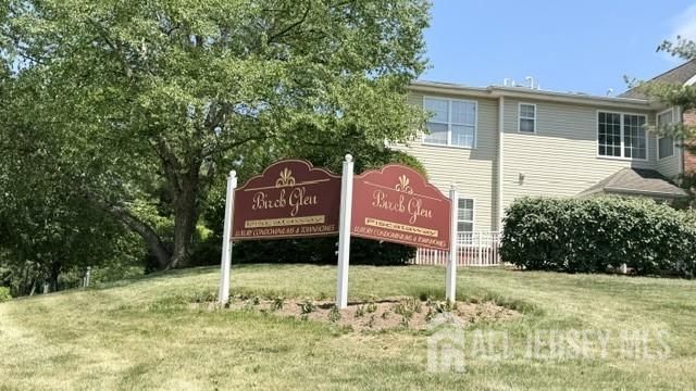 67 Forest Drive, Piscataway, NJ 08854