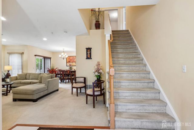 67 Forest Drive, Piscataway, NJ 08854