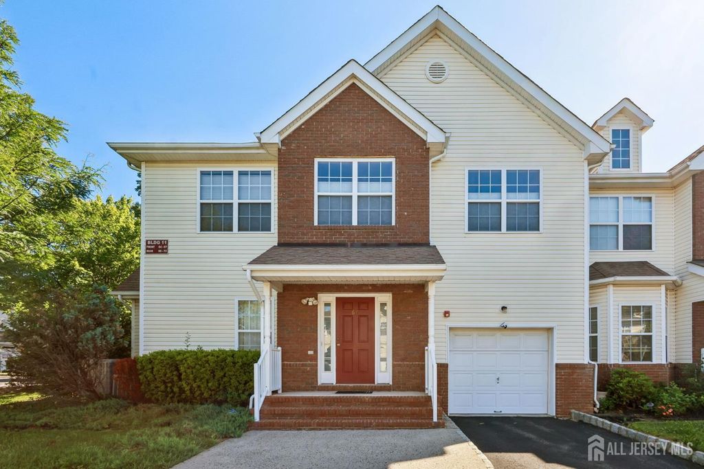 67 Forest Drive, Piscataway, NJ 08854