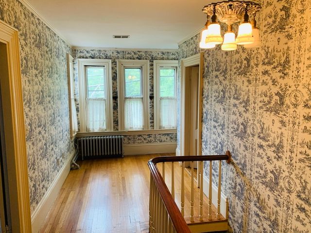 984 Chestnut 2, Newton, MA 02464