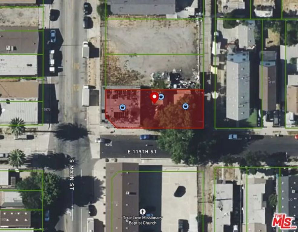 11878 S Main Street, Los Angeles, CA 90061