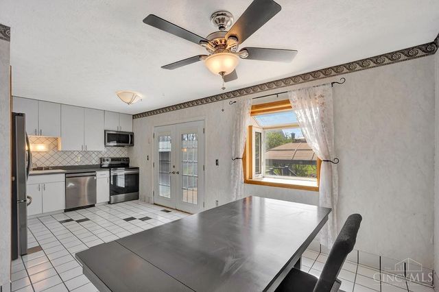 328 Clareknoll Court, Cincinnati, OH 45238