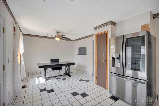 328 Clareknoll Court, Cincinnati, OH 45238