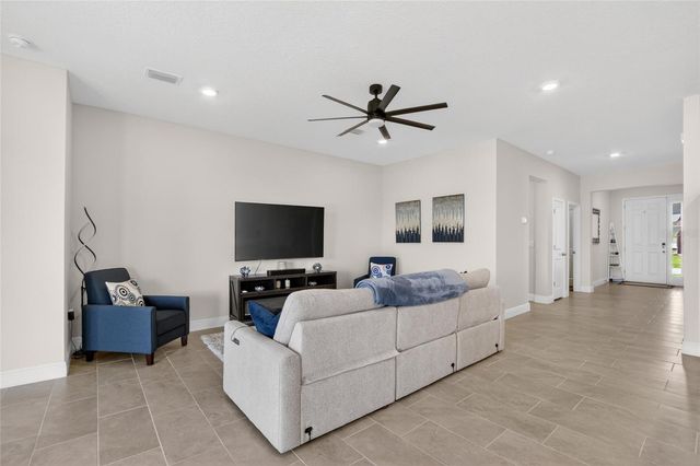 152 BRIGHT IBIS AVENUE, Apollo Beach, FL 33572