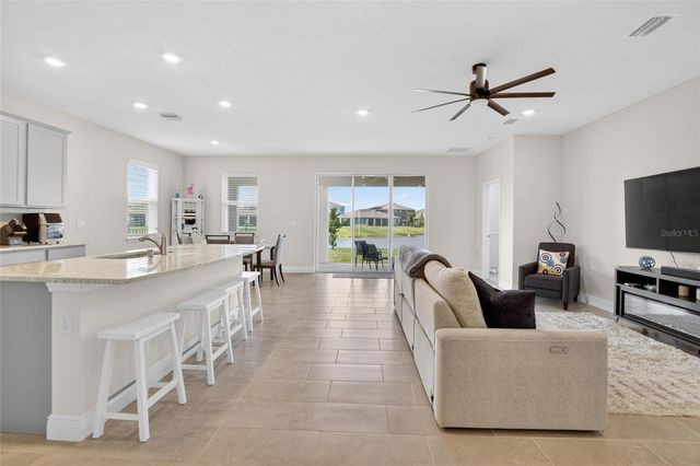 152 BRIGHT IBIS AVENUE, Apollo Beach, FL 33572