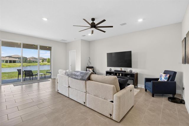 152 BRIGHT IBIS AVENUE, Apollo Beach, FL 33572
