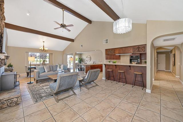 8350 Bianchi Rd, Roseville, CA 95747