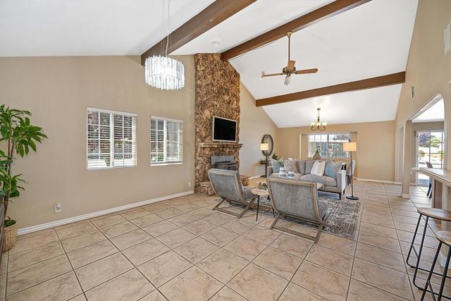 8350 Bianchi Rd, Roseville, CA 95747