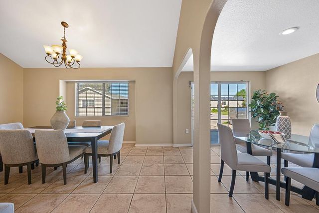 8350 Bianchi Rd, Roseville, CA 95747