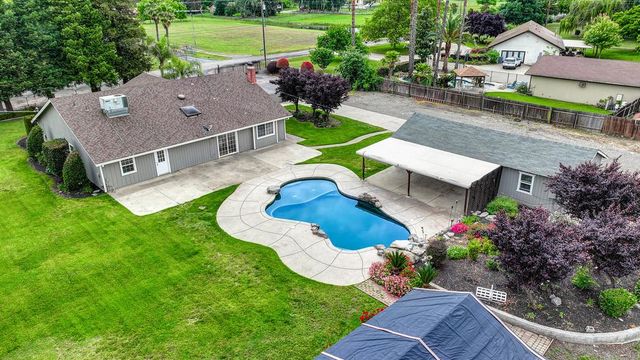 8350 Bianchi Rd, Roseville, CA 95747
