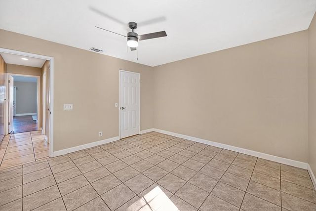 8350 Bianchi Rd, Roseville, CA 95747