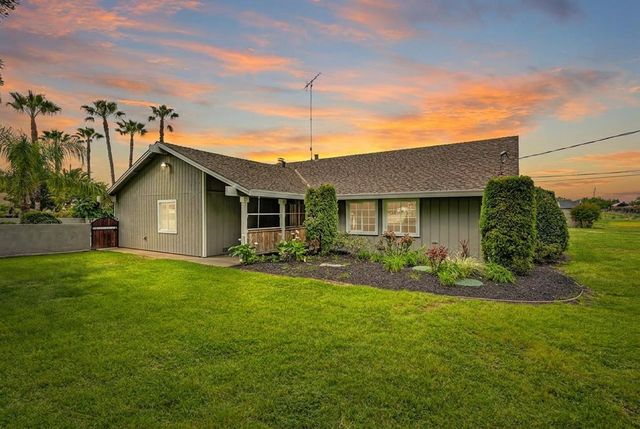 8350 Bianchi Rd, Roseville, CA 95747