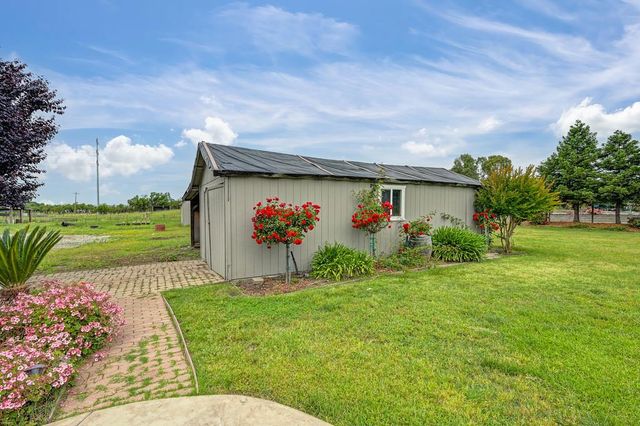 8350 Bianchi Rd, Roseville, CA 95747