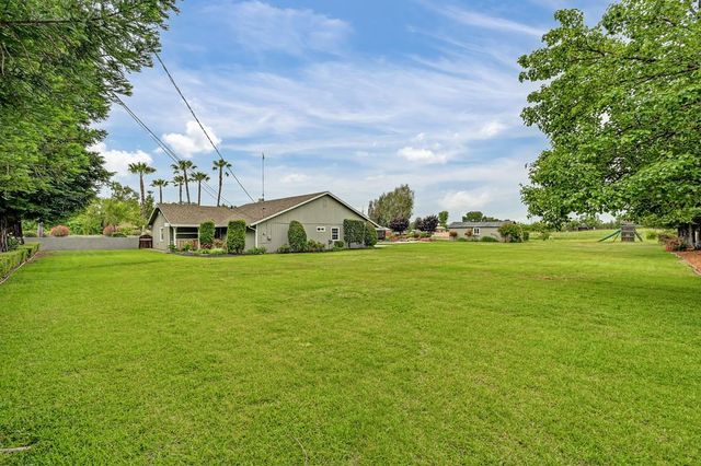 8350 Bianchi Rd, Roseville, CA 95747