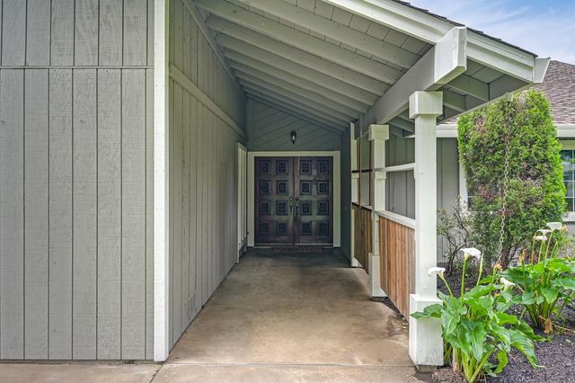 8350 Bianchi Rd, Roseville, CA 95747