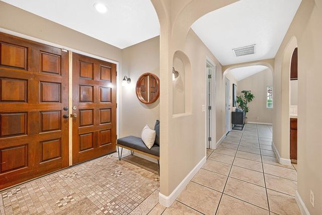 8350 Bianchi Rd, Roseville, CA 95747