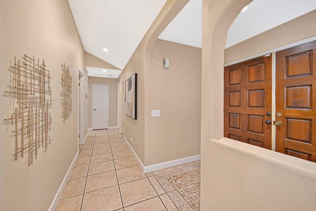 8350 Bianchi Rd, Roseville, CA 95747