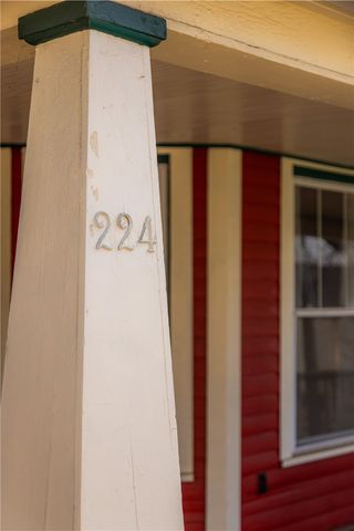 224 S Church Avenue, Fayetteville, AR 72701