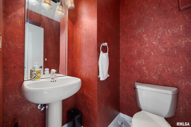 123 SW JEFFERSON Avenue E25A, Peoria, IL 61602