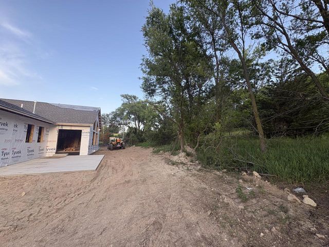 Lt1 Autumn DRIVE, West Bend, WI 53095