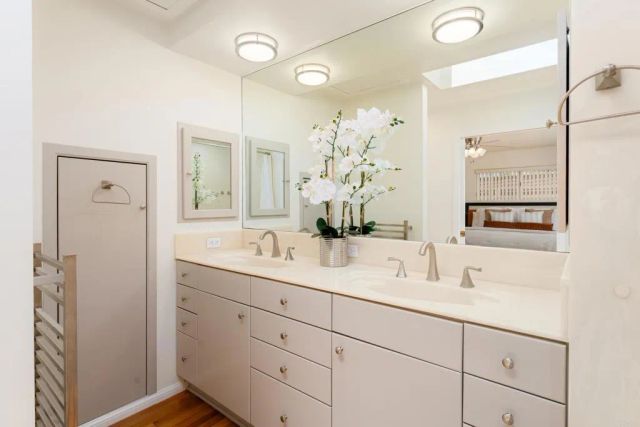 5736 Soledad Mountain Road, La Jolla, CA 92037