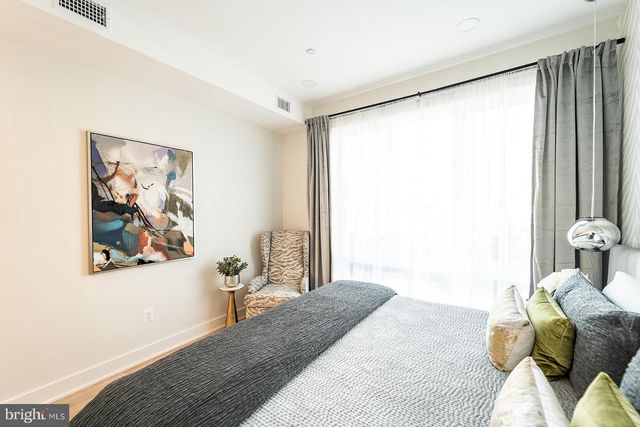 1215 HOLBROOK TER NE #1, Washington, DC 20002