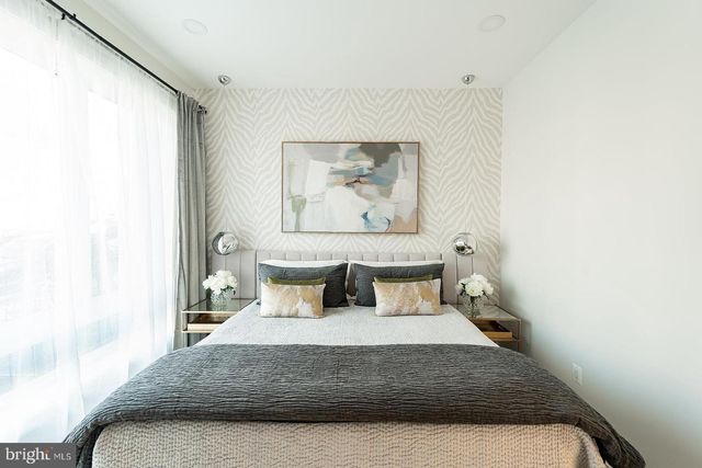 1215 HOLBROOK TER NE #1, Washington, DC 20002