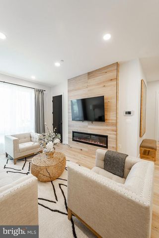 1215 HOLBROOK TER NE #1, Washington, DC 20002