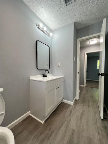 17023 Sunshine Street, Houston, TX 77049