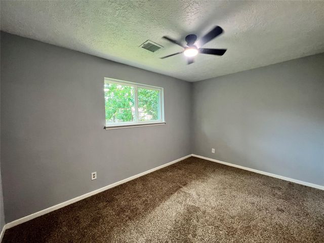 17023 Sunshine Street, Houston, TX 77049