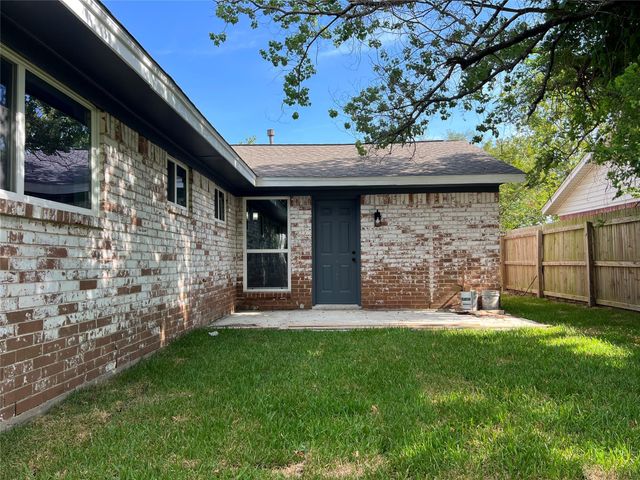 17023 Sunshine Street, Houston, TX 77049