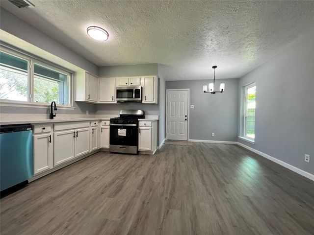 17023 Sunshine Street, Houston, TX 77049