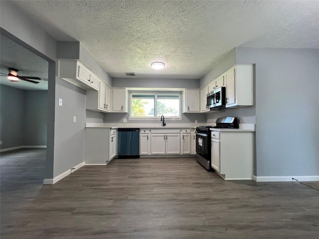 17023 Sunshine Street, Houston, TX 77049