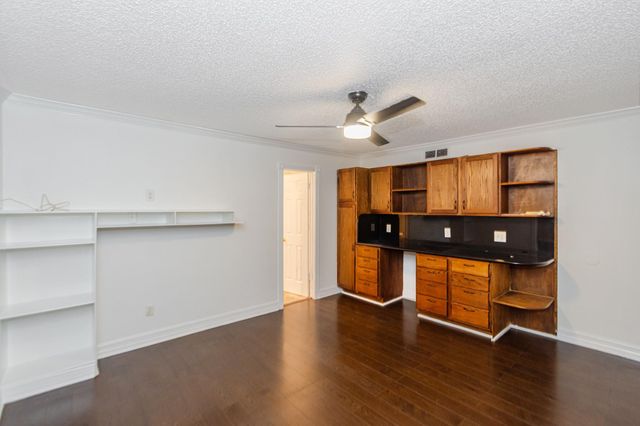 1911 Trixie Lane, Houston, TX 77042