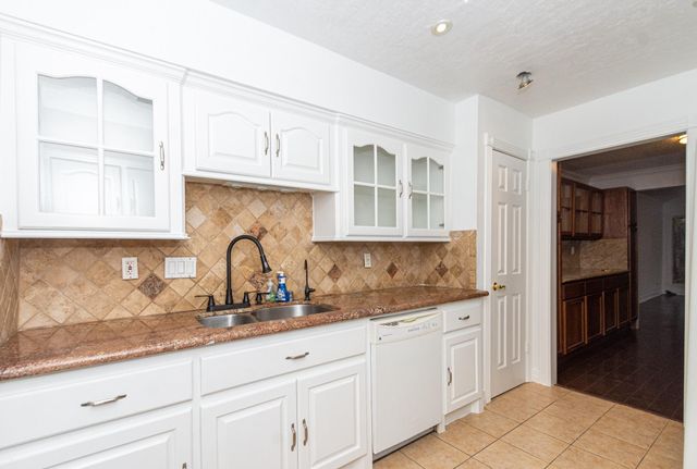 1911 Trixie Lane, Houston, TX 77042