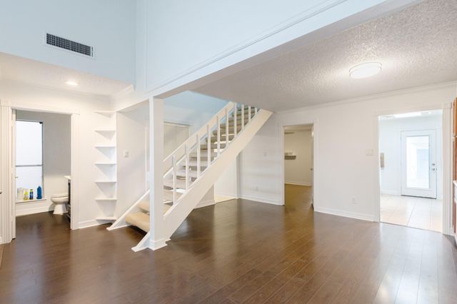 1911 Trixie Lane, Houston, TX 77042