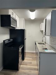 1105 UTA Boulevard 106, Arlington, TX 76013