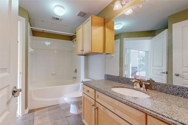 330 Las Colinas Boulevard E 252, Irving, TX 75039