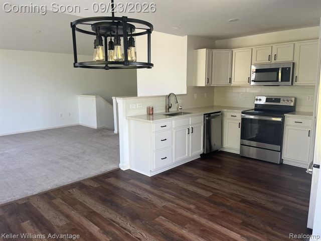 47655 Pembroke Drive, Canton Charter Township, MI 48188