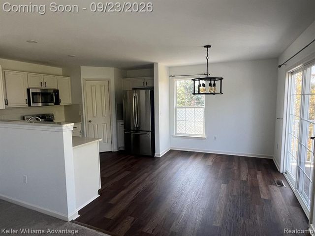 47655 Pembroke Drive, Canton Charter Township, MI 48188