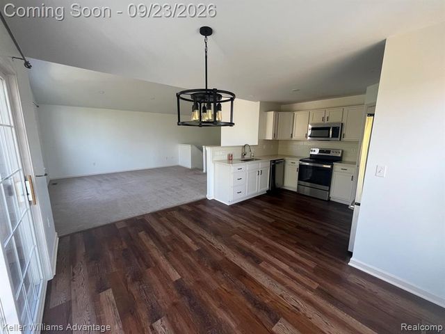 47655 Pembroke Drive, Canton Charter Township, MI 48188