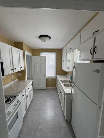 3921 Bowser Avenue, Fort Wayne, IN 46806