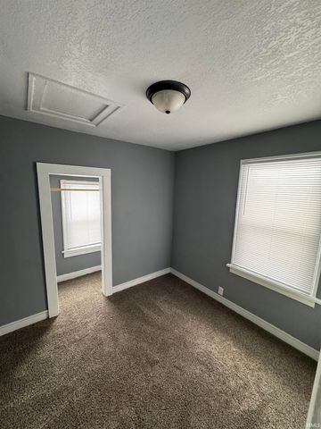 3921 Bowser Avenue, Fort Wayne, IN 46806