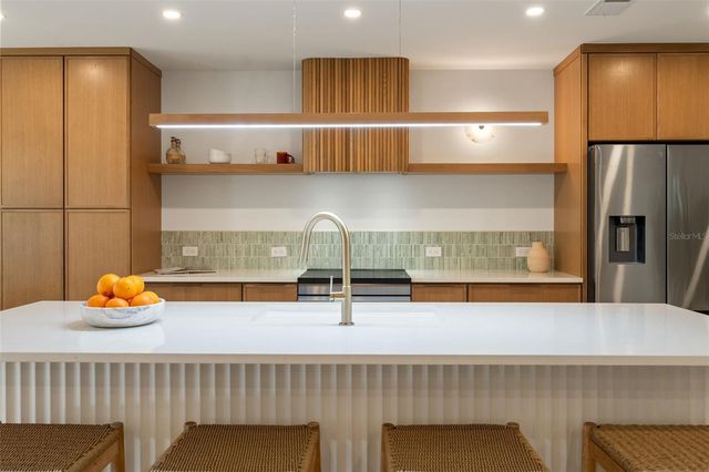 4205 NORTHWIND LANE, Tampa, FL 33624