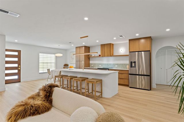 4205 NORTHWIND LANE, Tampa, FL 33624