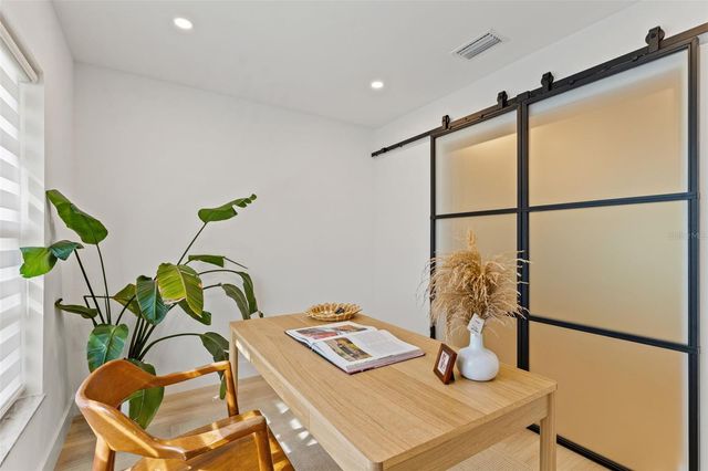 4205 NORTHWIND LANE, Tampa, FL 33624