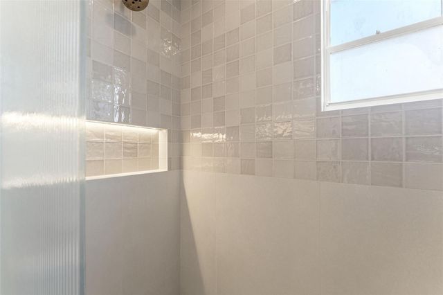 4205 NORTHWIND LANE, Tampa, FL 33624