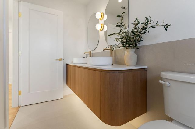 4205 NORTHWIND LANE, Tampa, FL 33624